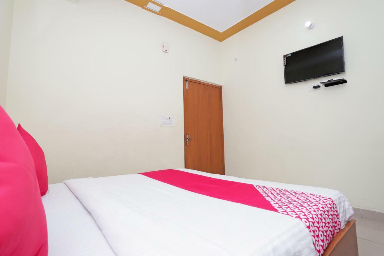 Oyo 38520 Hotel Silverspoon Roorkee Kültér fotó