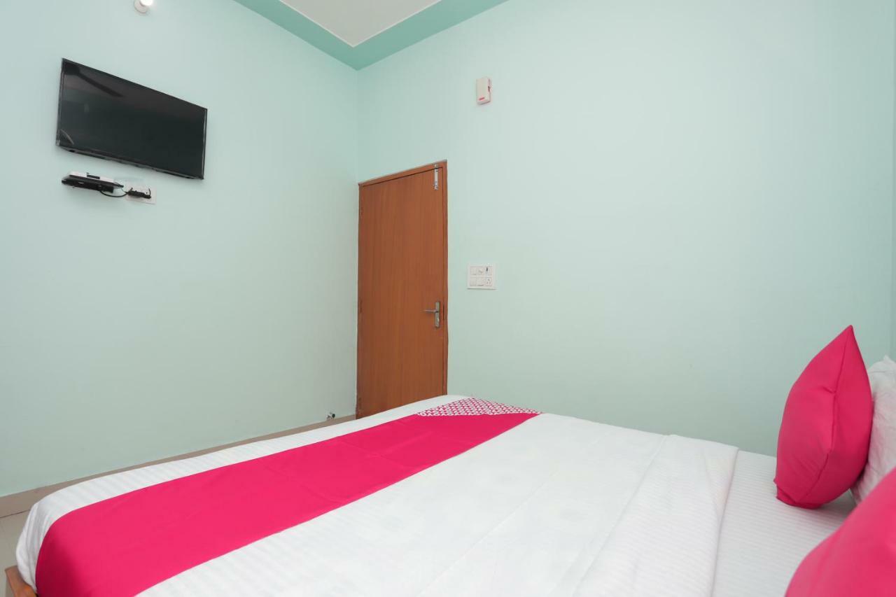 Oyo 38520 Hotel Silverspoon Roorkee Kültér fotó
